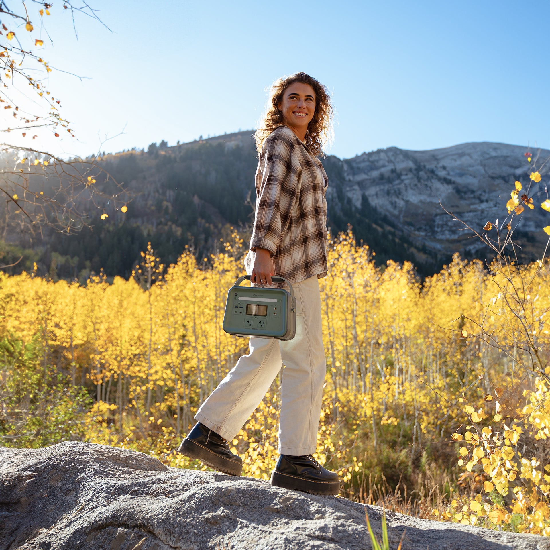 Yoshino B330 Solid-State Portable Power Station - 330W | 241Wh