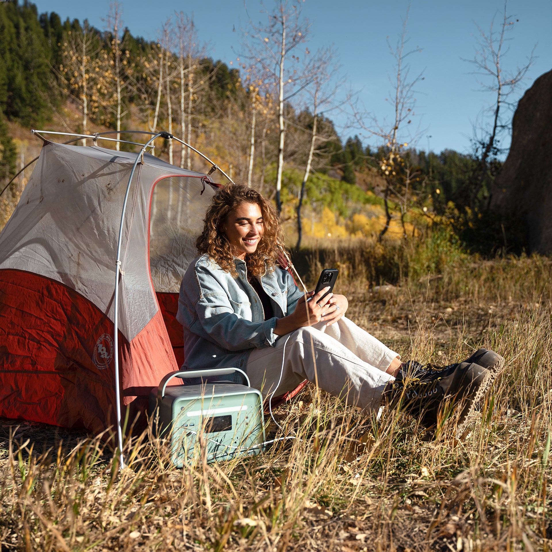 Yoshino B330 Solid-State Portable Power Station - 330W | 241Wh